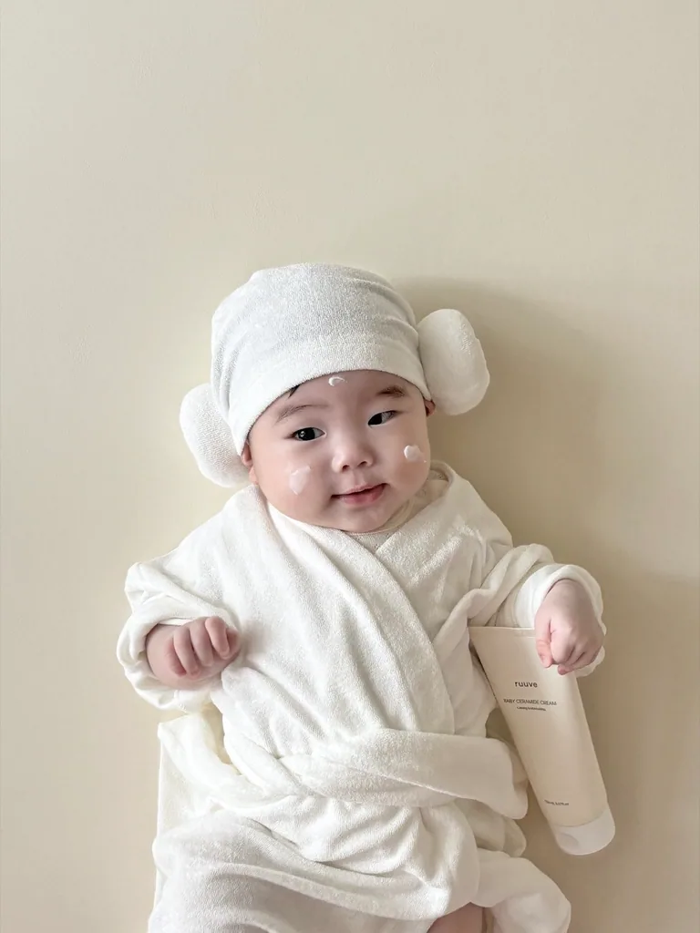 100일 아기 피부, 태열·여드름·각질이 정리되는 시기예요