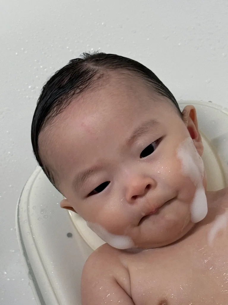 7–12개월 아기 피부, 식사·놀이·외출 후 3번 위생이 핵심이에요