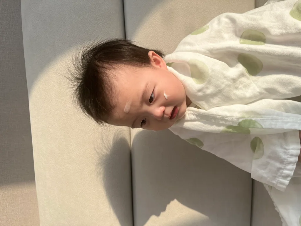 여기저기 흩어진 점 패턴, 알레르기와 바이러스 발진 어떻게 구분할까요